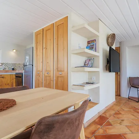 Le Barry Apartment Tulette
